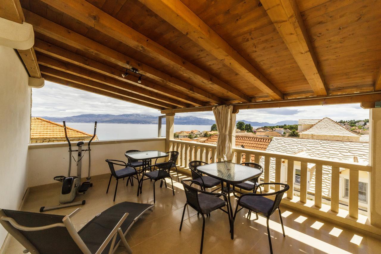 Apartments Fedrigo Sutivan Exterior photo