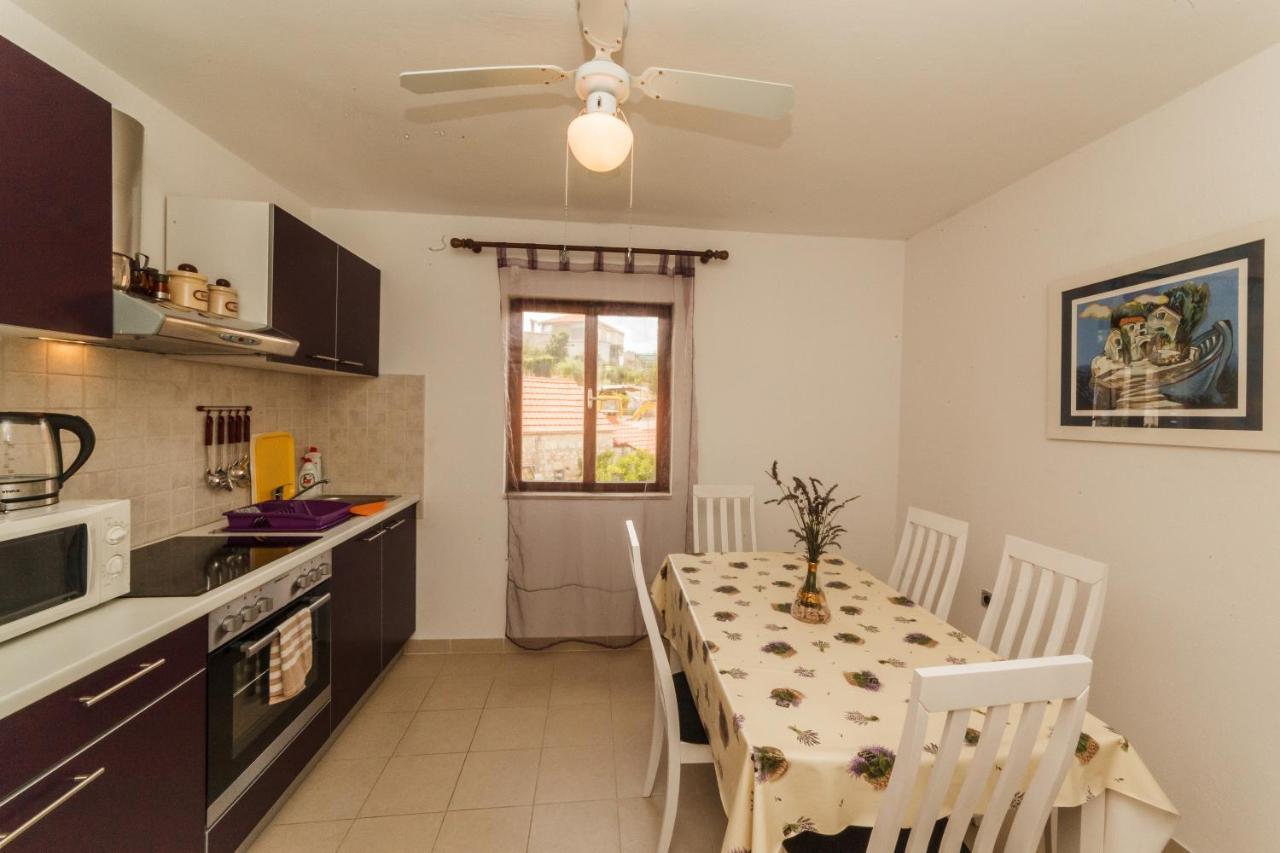 Apartments Fedrigo Sutivan Exterior photo